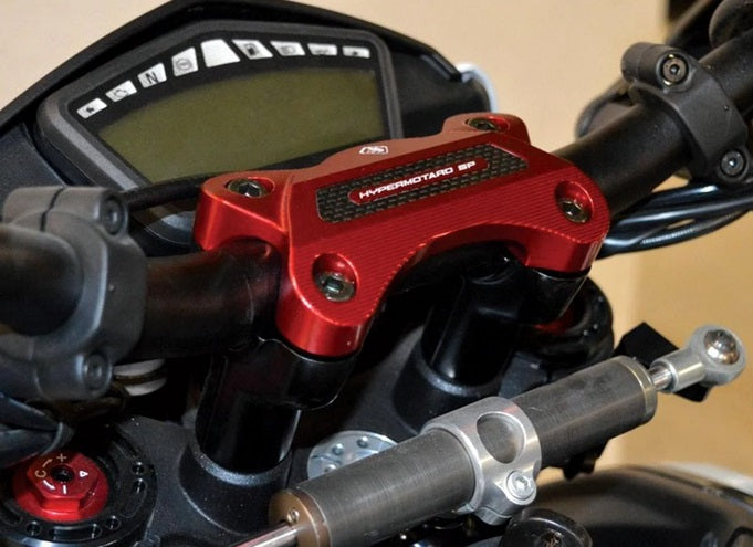 BM03A DUCABIKE HANDLEBAR CLAMP RED FOR HYPERMOTARD 821 SP / 939 SP