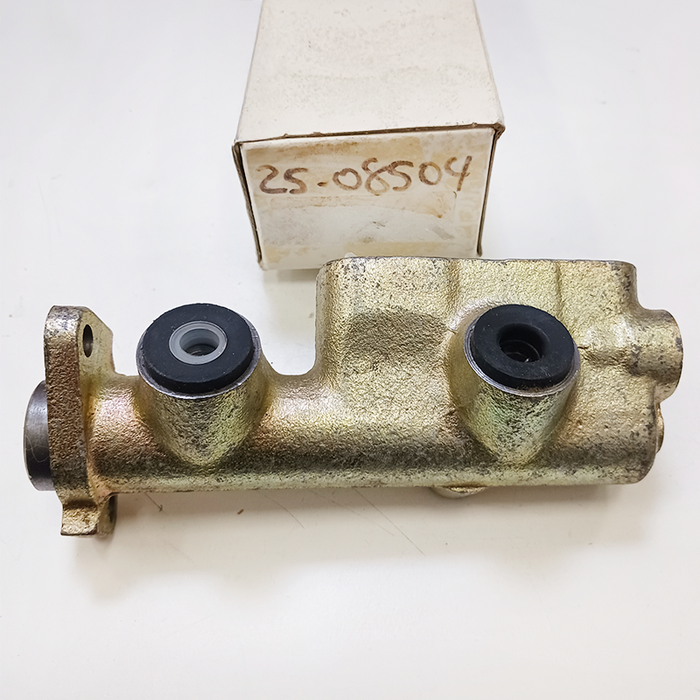 Brake Master Cylinder NOS -Renault R5 Le Car w/o Power Brakes- 1976-1983- 25-08504