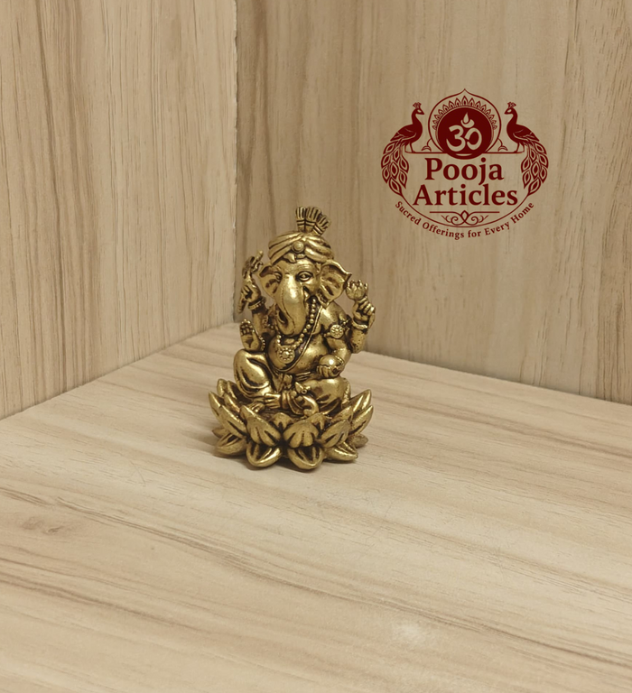 Brass Turban Ganesha Statue 1.9 Inch