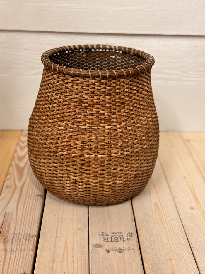 Rattan Urn Baskets - 2 Sizes